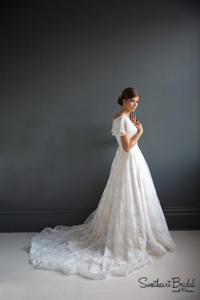 7209- April Bridal